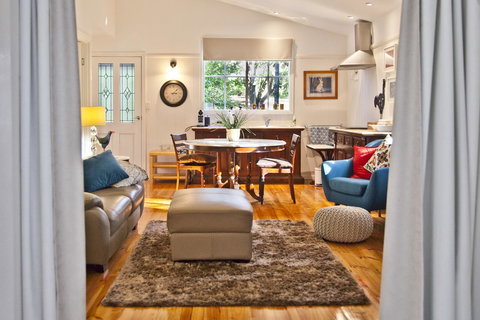 Curtis Falls Cottage - Accommodation NSW 11