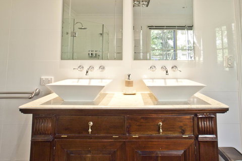 Curtis Falls Cottage - Accommodation NSW 2