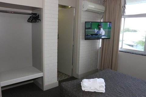 Brighton Hotel - Accommodation NSW 9