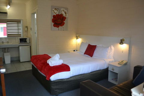 Wattle Motel - Accommodation NSW 0