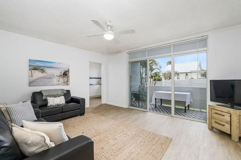 WAVES ON MAIN, 4/1 MAIN STREET - Accommodation NSW 0