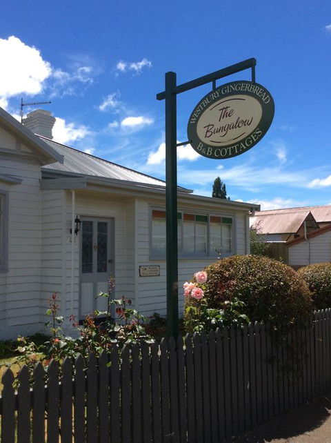 Westbury Gingerbread Cottages - Accommodation NSW 1
