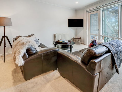 Whistler 5 - Accommodation NSW 2