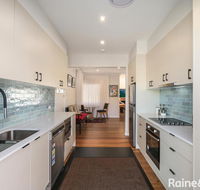 White Beach - 42 Ash Street - Accommodation NSW