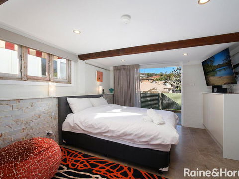 White Beach Studio - 42a Ash Street - Accommodation NSW 3