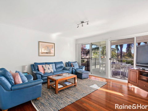 Whiting Escape - 2/13 Whiting Avenue, Terrigal - Accommodation NSW 2