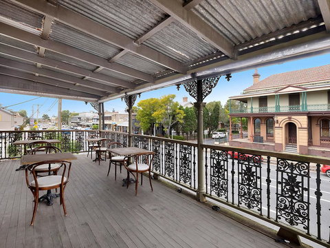 William Arnott Hotel - Accommodation NSW 1