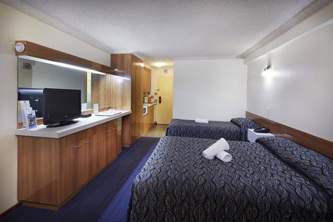 Windsor Lodge - Accommodation NSW 2