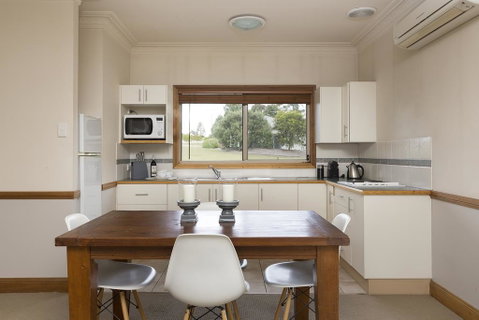 Windsors Edge Cottage Rothbury - Accommodation NSW 3