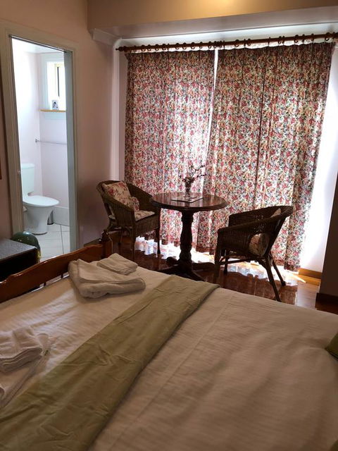 Wine Country Drive Guest House - Accommodation NSW 1