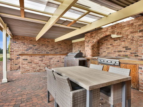 Wine Country Homestead Estate - Accommodation NSW 1