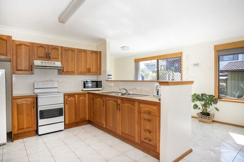 Wooroonga Crescent 9 Kioloa NSW 2539 - Accommodation NSW 1