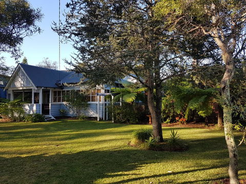 Wyreepi River Cottage - Accommodation NSW 2