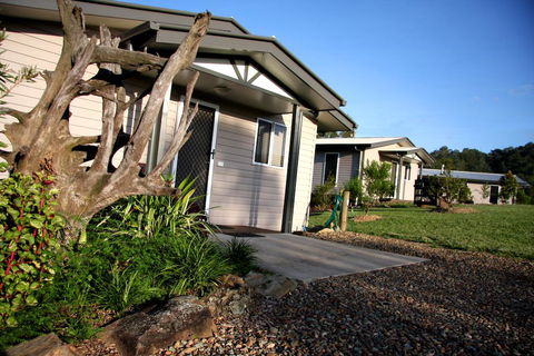 Yabbaloumba Retreat - Accommodation NSW 0