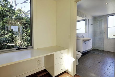YALLUMBEE - Accommodation NSW 3