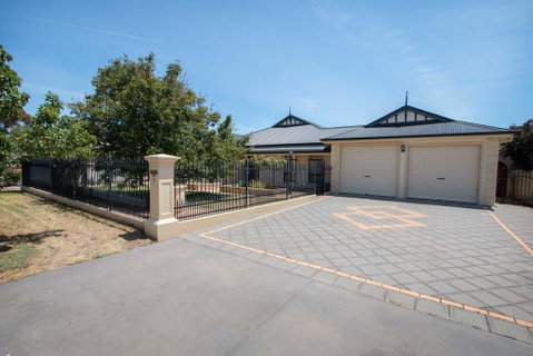 Yellow Rose Cottage - Accommodation NSW 0
