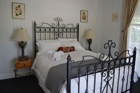 YesterYear On West - Accommodation NSW 3