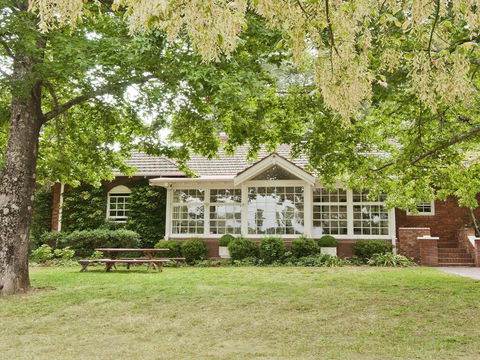 York Cottage - Grand Gate House And Enchanting Gardens - Accommodation NSW 0