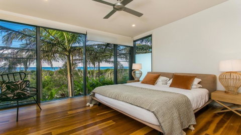 Your Luxury Escape - Kiah 11 Beach House Ocean Views - Accommodation NSW 3