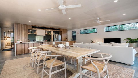 Your Luxury Escape - Tallowood - Suffolk Park - Accommodation NSW 2