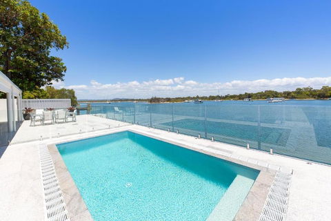 Affordable Riverfront, Pool, Private Pontoon - Accommodation NSW 0