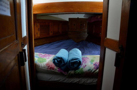 A Boat In The Grampians - Accommodation NSW 2