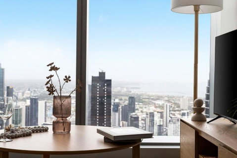 A Chic 2BR Apt With Panoramic Views FREE Parking - Accommodation NSW 0