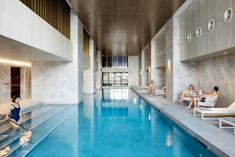 A Chic 2BR Apt With Panoramic Views FREE Parking - Accommodation NSW 3