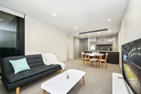 A Comfy Albert Park Apt Next To Grand Prix Circuit - Accommodation NSW 0