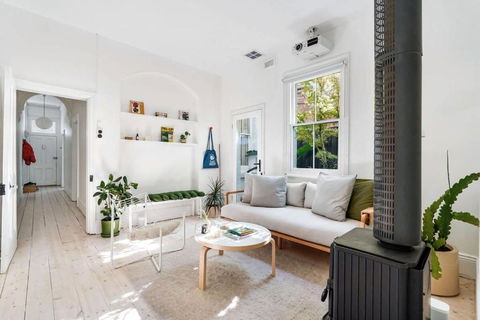 A Designer Terrace House By Edinburgh Gardens - Accommodation NSW 0