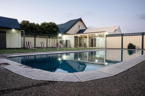 A Gem In Strathtulloh - Accommodation NSW 2