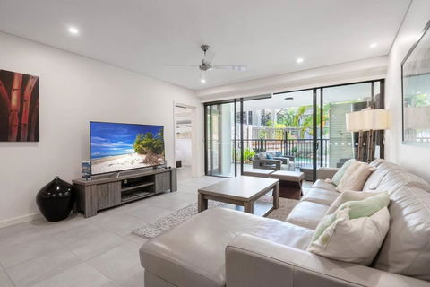 A Well-deserved Beachside Resort Retreat - Accommodation NSW 4