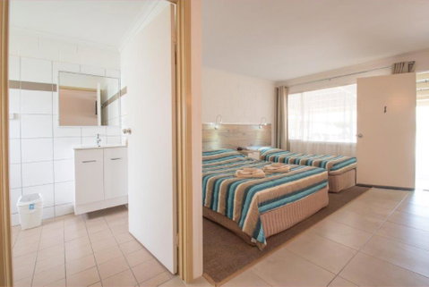 A & A Motel - Accommodation NSW 3