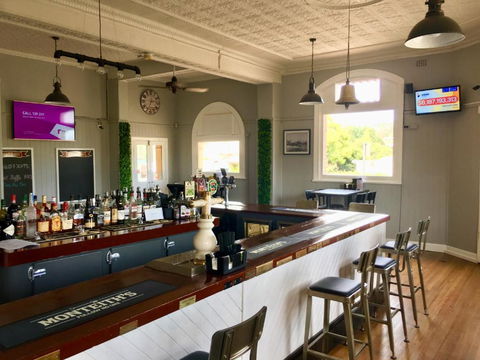 Abermain Hotel - Accommodation NSW 4