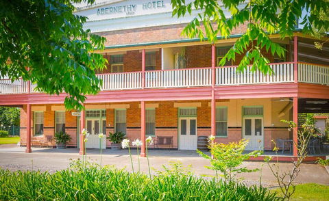 Abernethy House & Cottage - Accommodation NSW 0