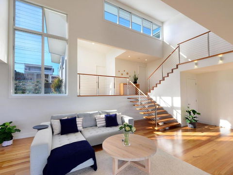 Absolute Waterfront - Accommodation NSW 4