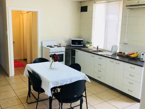 Accommodation @ Isa - Accommodation NSW 3