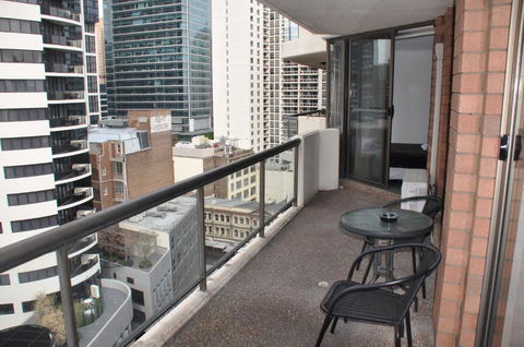 Accommodation Sydney - Kent Street Sydney CBD Top Floor 2 Bedroom Apartment With Balcony - Accommodation NSW 2