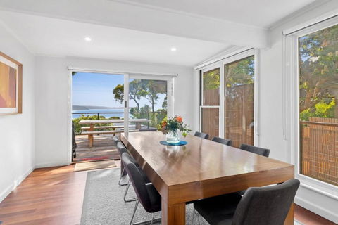 Adrift - Accommodation NSW 4