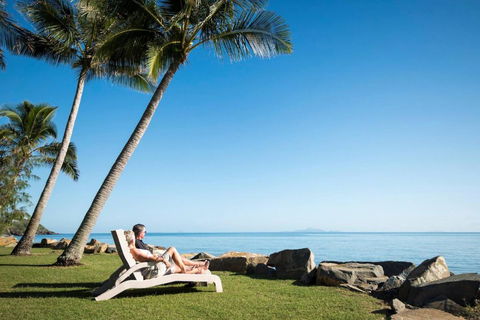 ABSOLUTE BEACH FRONT MACKAY - Blue Pacific - Accommodation NSW 2