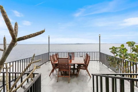 Absolute Waterfront Hidden Gem Toukley - Accommodation NSW 0