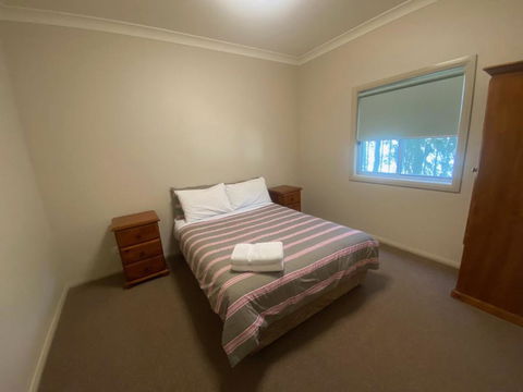 Airfield Tourist Park Temora - Accommodation NSW 1