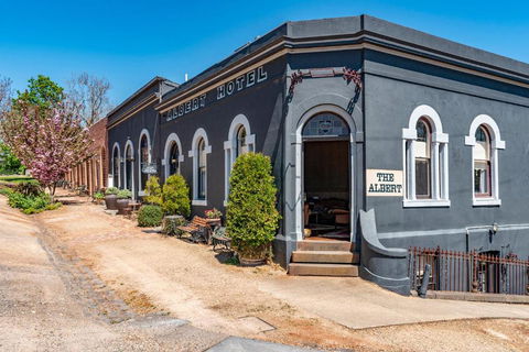 Albert Hotel Daylesford - Accommodation NSW 3