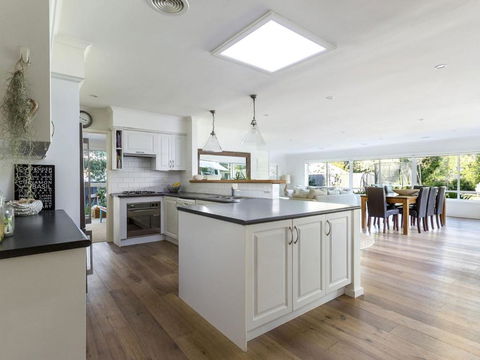 Allambea Mount Eliza - Accommodation NSW 2