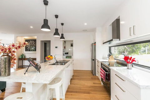 Allawah - Accommodation NSW 3