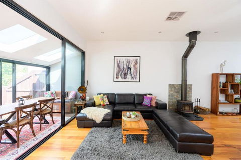 Alma, Art Deco Home In Caufield North - Accommodation NSW 3