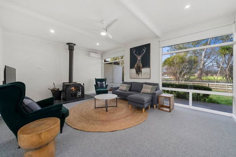 Alpine Hills Hideaway - Accommodation NSW 2