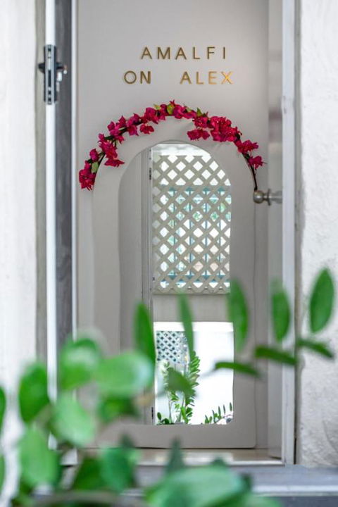 Amalfi On Alex: Seaside 2 Bedroom Retreat - Accommodation NSW 4