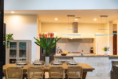 Amalfi - Port Douglas, Luxury In The Centre Of Town - Accommodation NSW 3