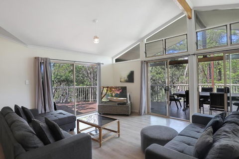 Amaroo House - Accommodation NSW 4
